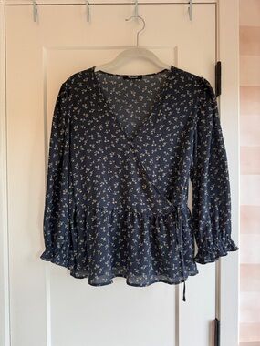 Madewell Navy Floral Tie-Waist Wrap Blouse